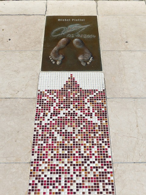 两队迅速进 两队迅速进